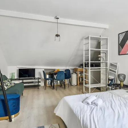 Flat Pont Neuf & Jardin Appartamento Parigi